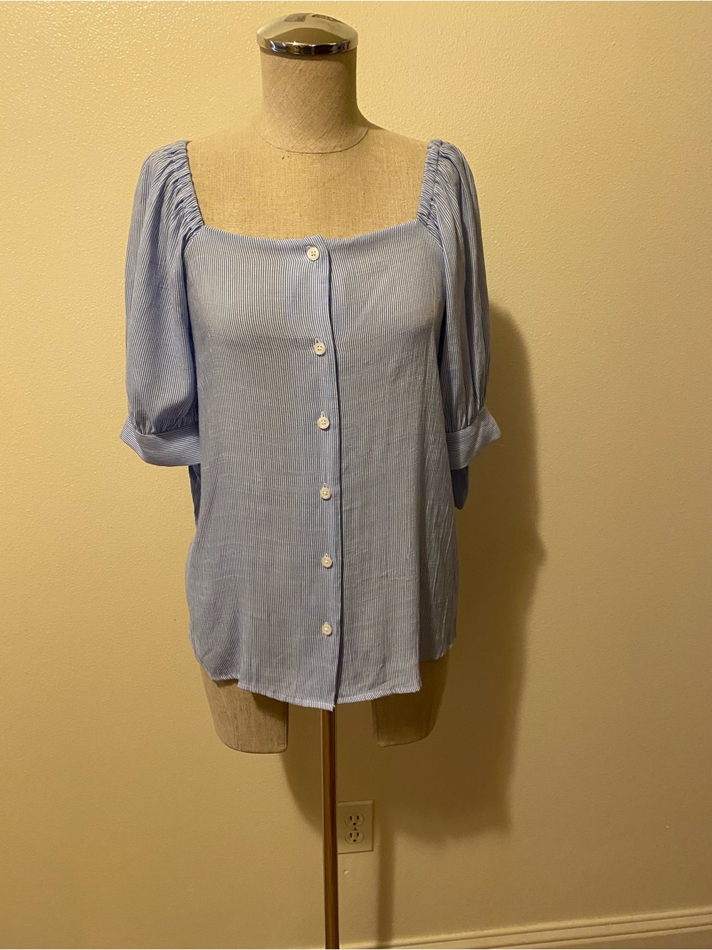 LC Lauren Conrad Light Blue Square-Neck Button Front Blouse